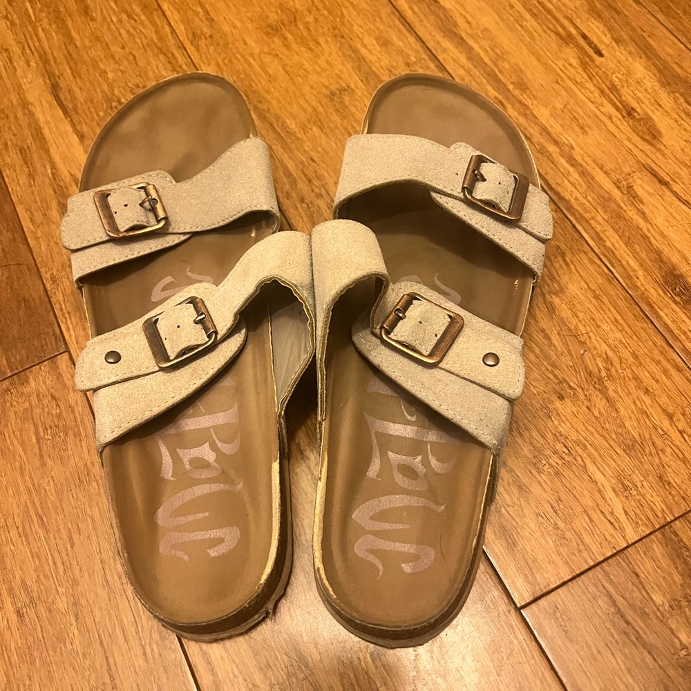 Birkenstock Nude Sandal Size 9/10